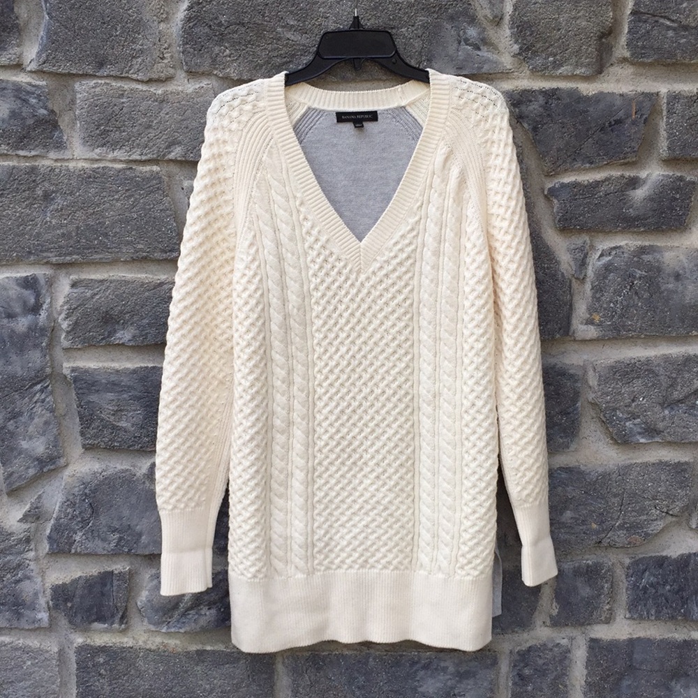 Banana Republic Cabble Caribbean Sand Sweater